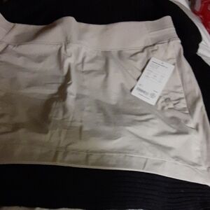 NWT Athleta  and Cream Brooklin Skort Sz 16
